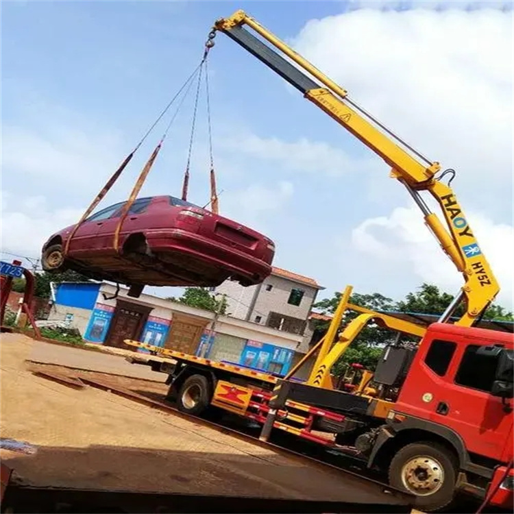 纳溪吊车救援小汽车怎么吊