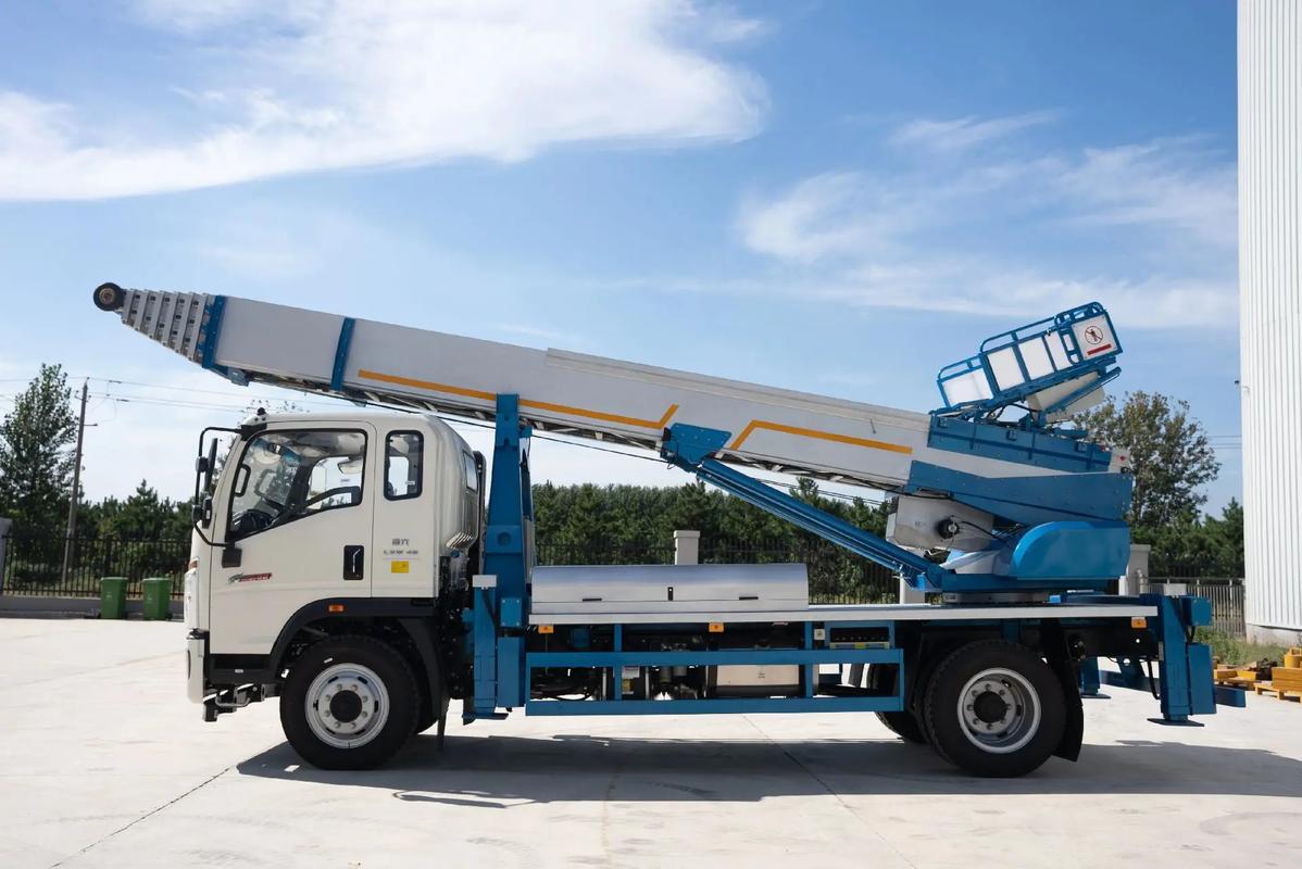 纳溪云梯上料车租赁费用