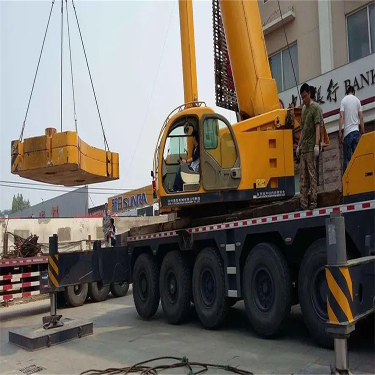 纳溪吊车怎么吊玻璃